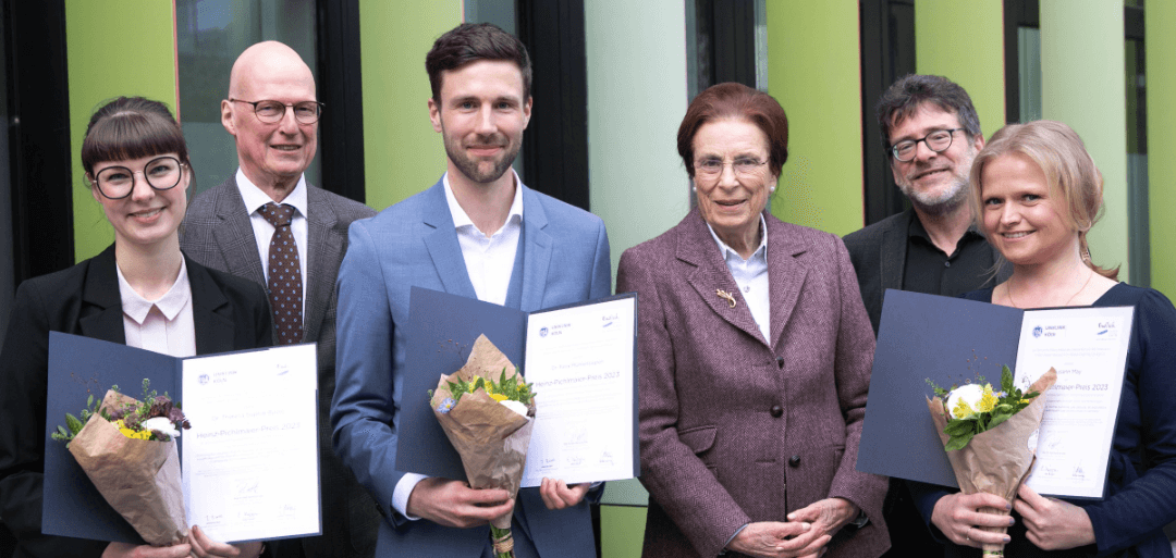 Dr. Felix Mühlensiepen, Susann May, Dr. Theresa-Sophie Busse werden mit dem Heinz-Pichlmaier-Preis für junge Nachwuchswissenschaftler*innen ausgezeichnet.